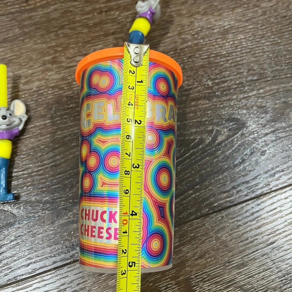 Chuck E. Cheese reusable Party Cup and Straw Orange and Yellow 30 total NWT